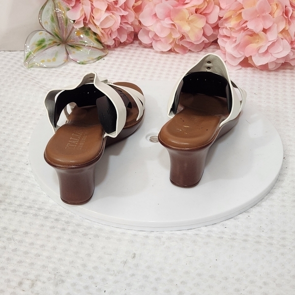 ITALIAN SHOEMAKERS Women's Clover Wedge Sandal Size 7 - Picture 4 of 9